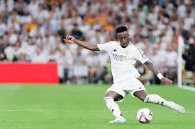 他将目光投 他将目光投