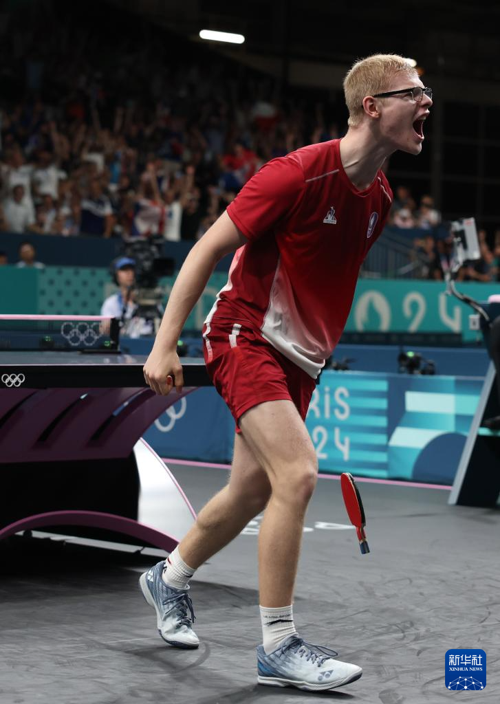 小特不仅拥 小特不仅拥